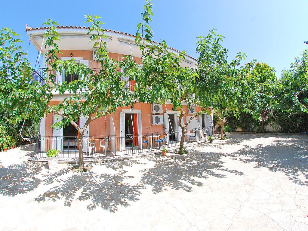 Emilia Apartments Trapezaki  Exterior photo