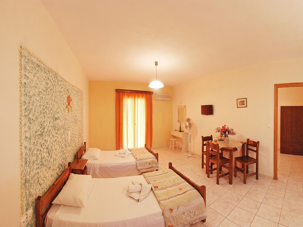 Emilia Apartments Trapezaki  Room photo