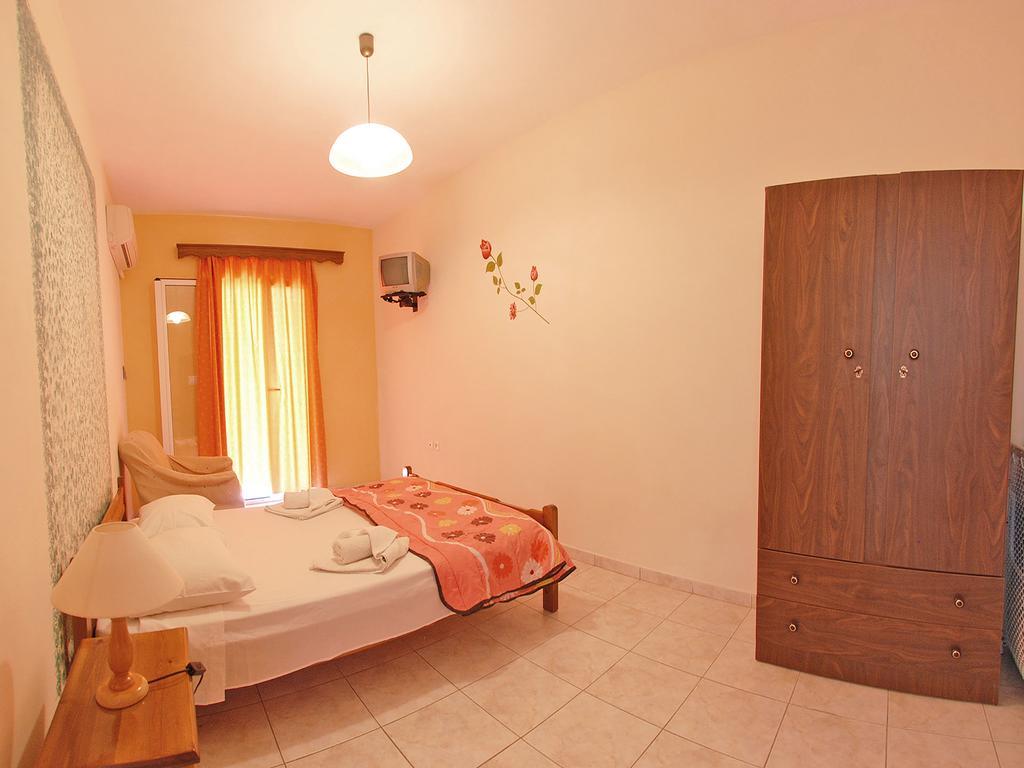 Emilia Apartments Trapezaki  Room photo
