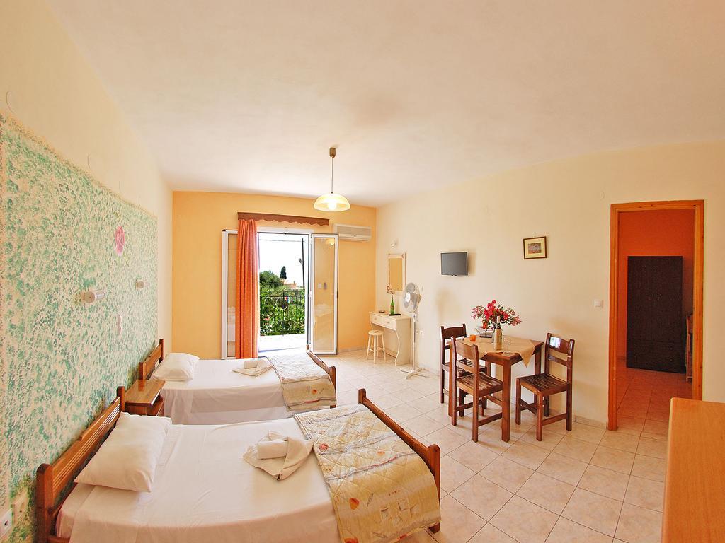 Emilia Apartments Trapezaki  Room photo