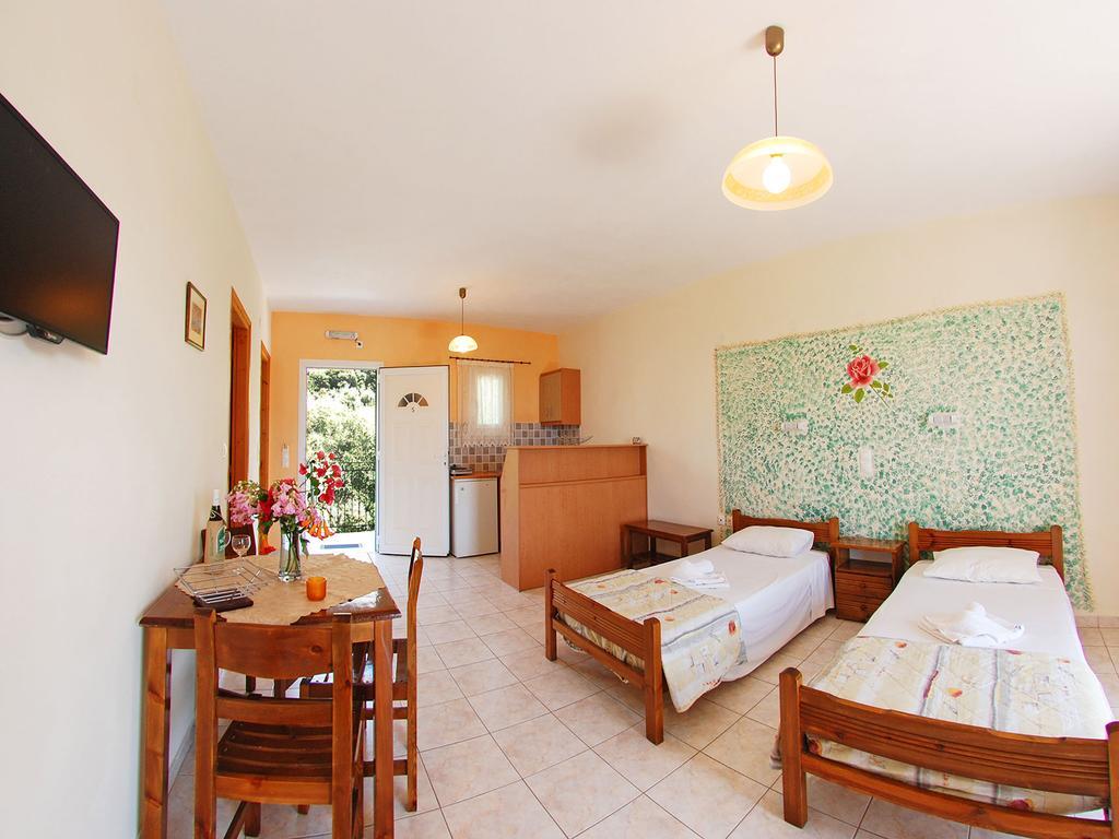 Emilia Apartments Trapezaki  Room photo
