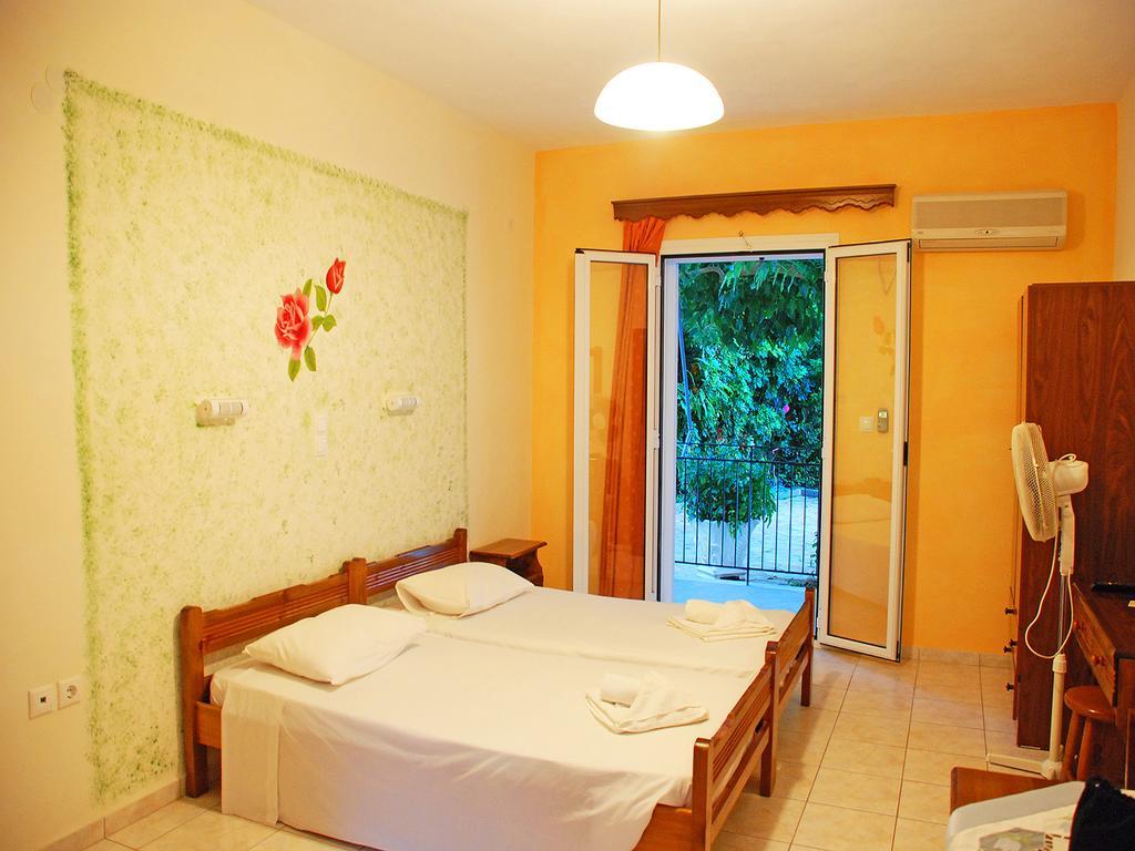 Emilia Apartments Trapezaki  Room photo